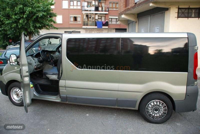 Renault Trafic 2.5dCi  de 2011 con 145.000 Km por 8.000 EUR. en Barcelona