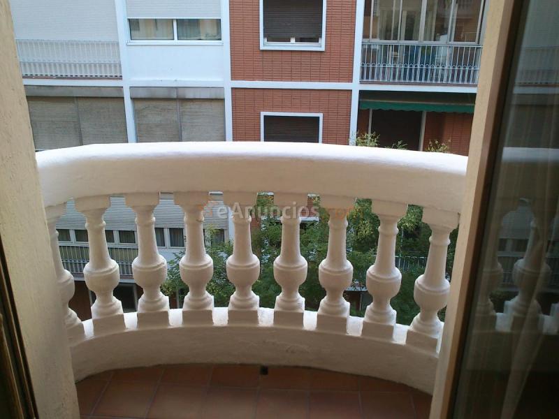 Alquiler habitación individual a chiva de 18 a 28 años