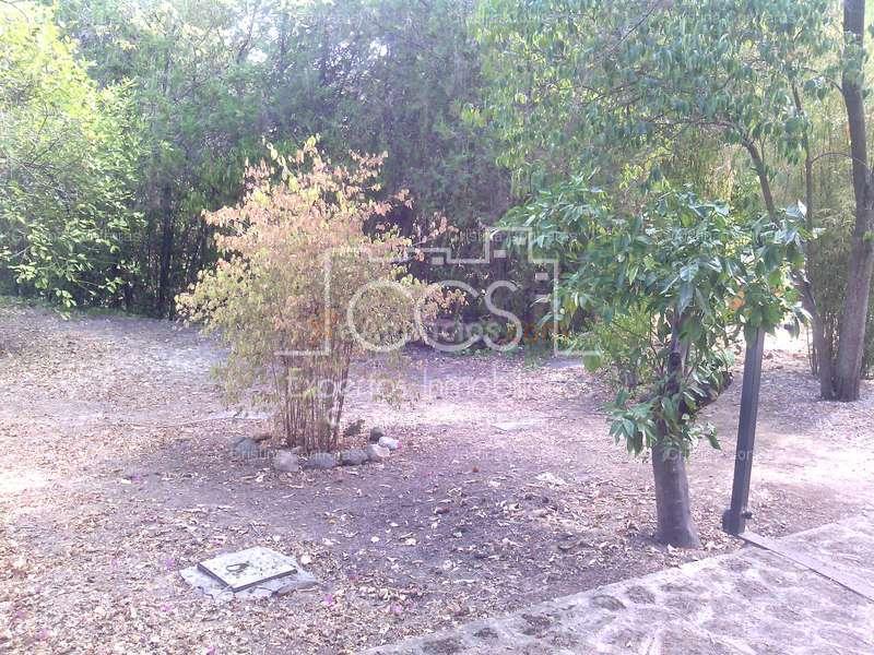 Venta de Casa chalet de 2.600 m2 de parcela y 150 m2 construidos en Espartinas.