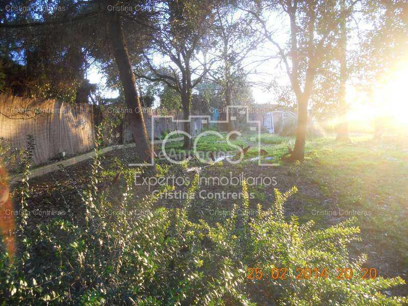 Venta de Chalet de 400 m2 construidos en una parcela de 2.560 m2