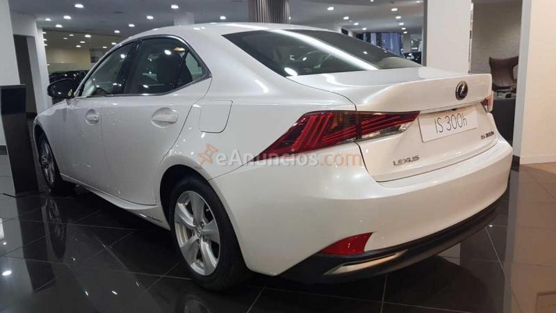 Lexus is bussines 300h hybrido. Nuevo a estrenar