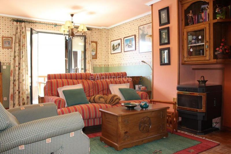 Apartamento en venta en Calle Edificio Los Iglos, Aísa