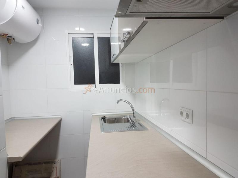 Apartamento en venta en Calle Pintor Pedro Camacho, Virgen del Remedio-Juan Xxiii, Alicante  Alacant