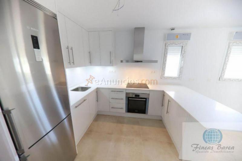 Apartamento en venta en  Los Pacos, Fuengirola