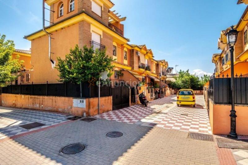 Casa en venta en Calle aranjuez, Atarfe