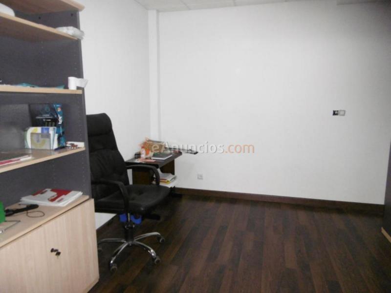 Local Comercial en venta en  Pablo Casals, Capiscol - Gamonal, Burgos