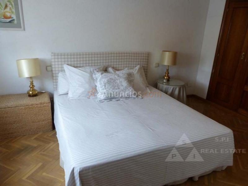 Casa en venta en  Ciudad Lineal, Madrid