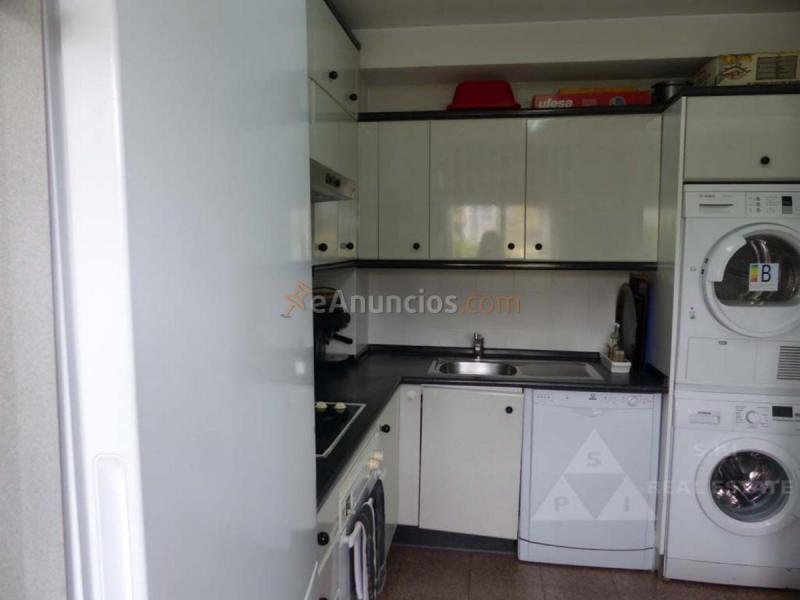 Casa en venta en  Ciudad Lineal, Madrid