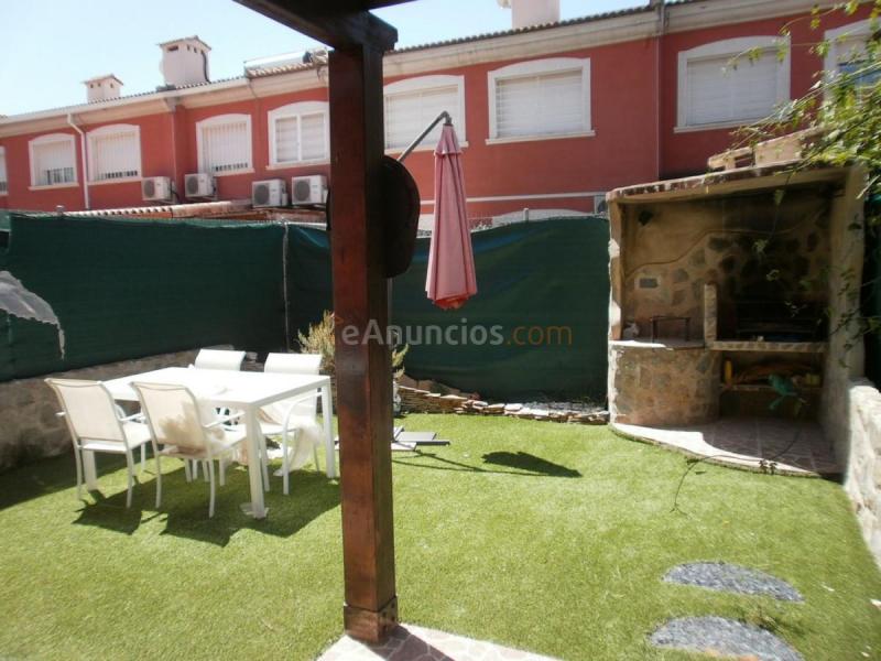 Casa en venta en  Pla dels Aljubs, La Pobla de Vallbona