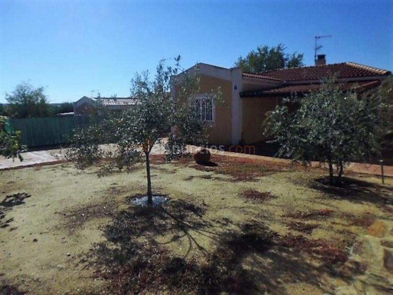 Adosado en venta en  Palomeque