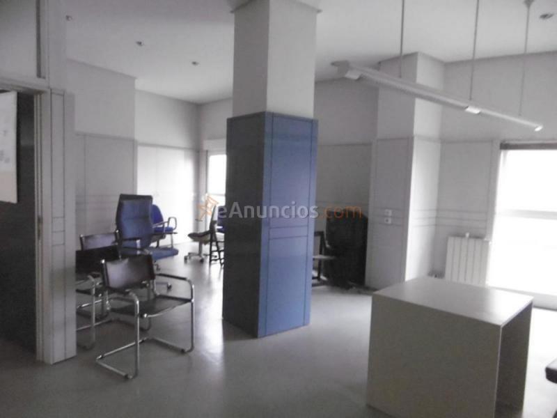 Local Comercial en venta en Avenida Castilla y Leon, Plantío - Alcampo, Burgos