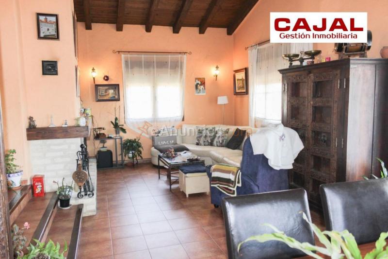 Adosado en venta en  Grajera