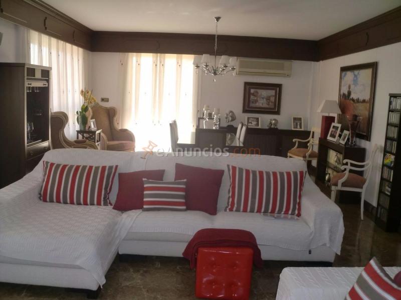 Apartamento en venta en Avenida Lamo Espinosa, Requena