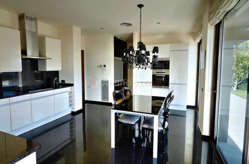 Adosado en venta en  Mas Nou, Platja d'Aro, Castell-Platja d'Aro