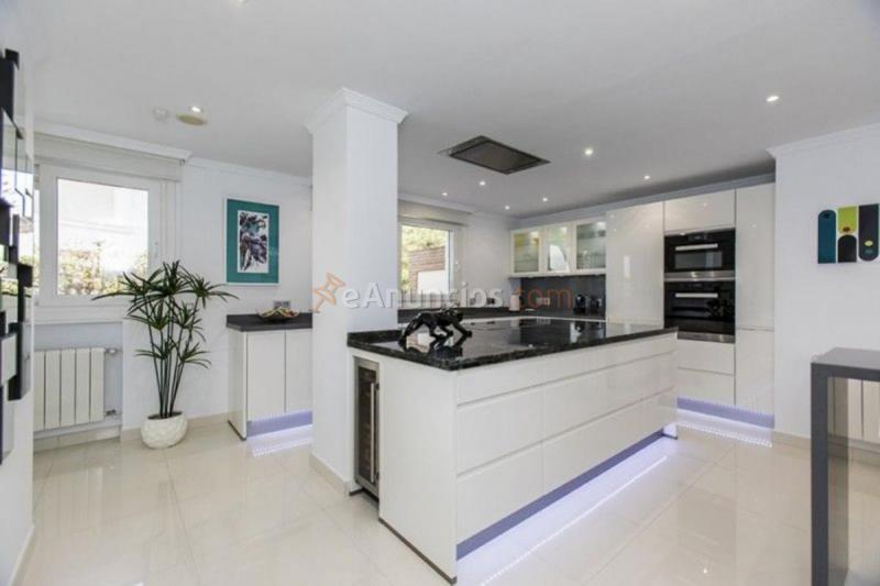 Adosado en venta en  HACIENDA PLAYA ELVIRIA, Elviria-Cabopino, Marbella