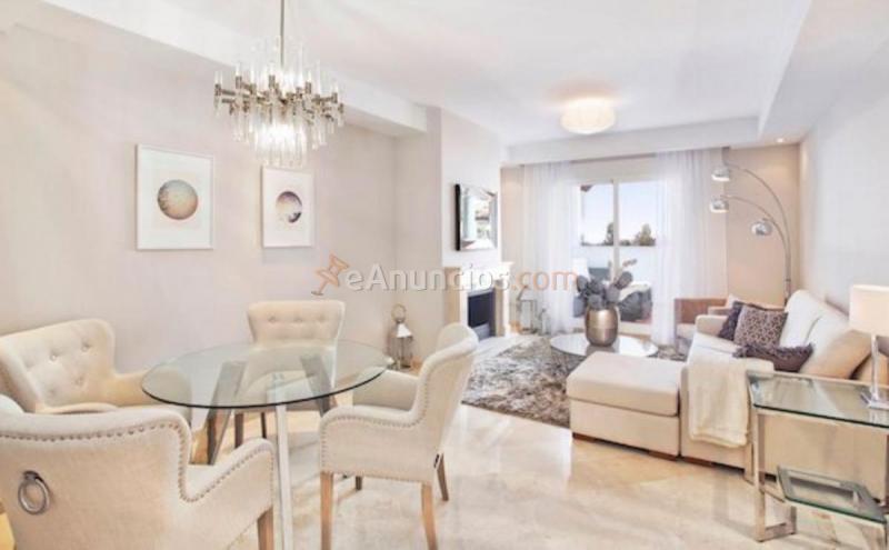 Apartamento en venta en Calle Auriga, Nueva Andalucía, Marbella