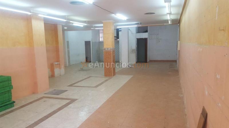 Local Comercial en alquiler en Calle Zafiro, Torrero - La Paz, Zaragoza