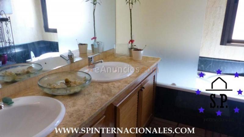 Adosado en venta en  Navalquejigo - Los Arroyos, El Escorial