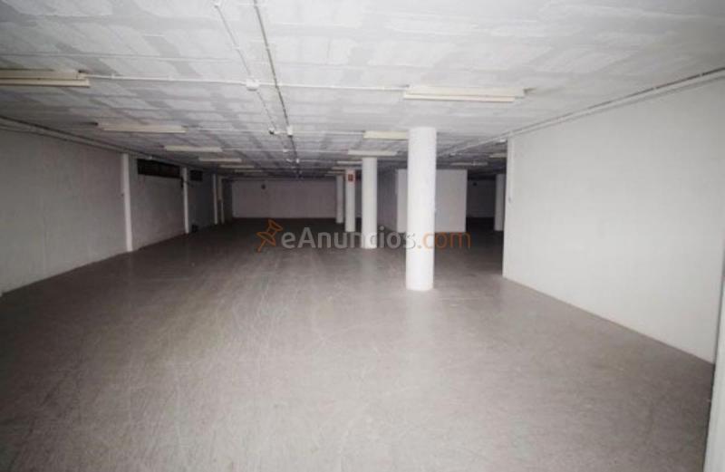 Edificio en venta en  SALVADOR DALI, POL. INDUSTRIAL LA PAÑOLETA, Capuchinos, Vélez-Malaga