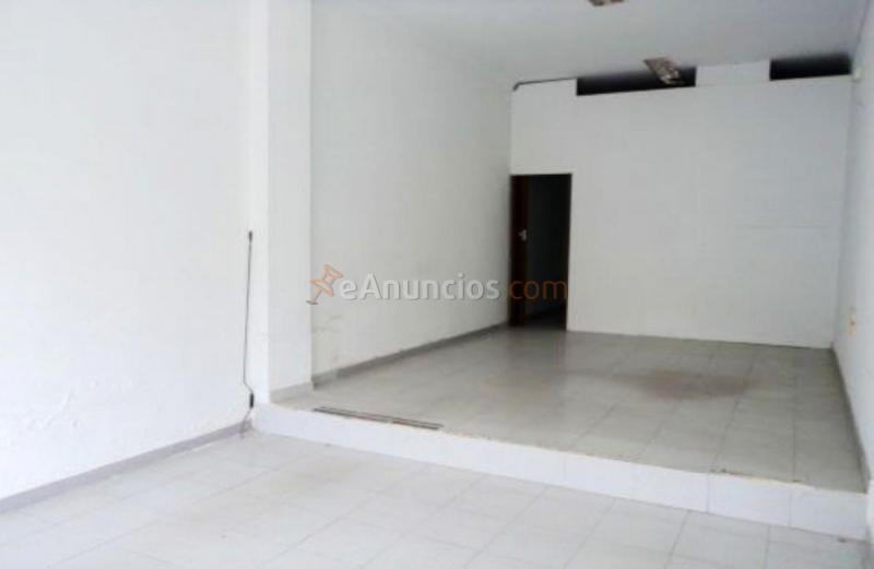 Local Comercial en venta en Avenida DE MADRID, Zona Hispanidad-Vivar Téllez, Vélez-Malaga