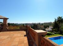 Adosado en venta en  Benahavís, Benahavís