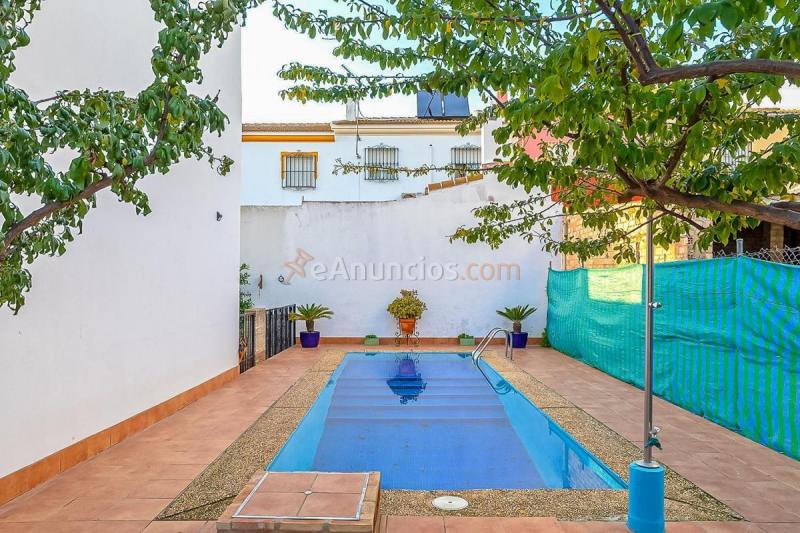 Adosado en venta en  Carrion de los Céspedes