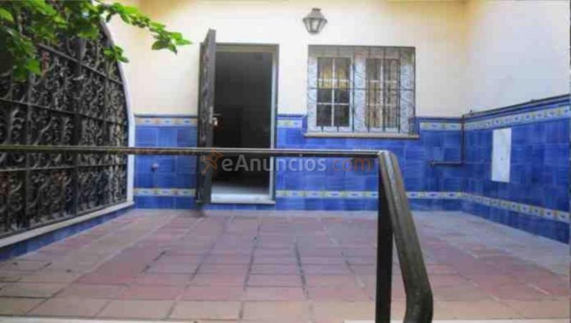 Casa en venta en  AV JUAN SEBASTIAN EL CANO, Este, Málaga