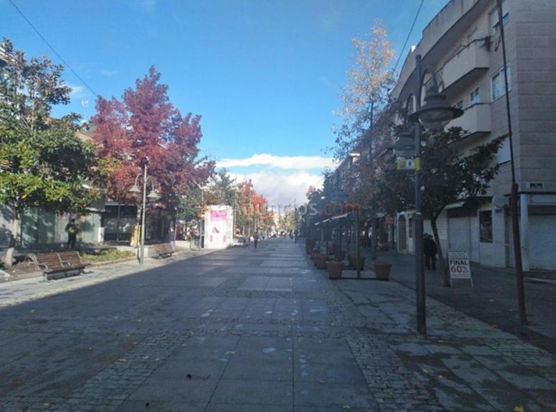 Local Comercial en alquiler en  Casco Antiguo, Majadahonda