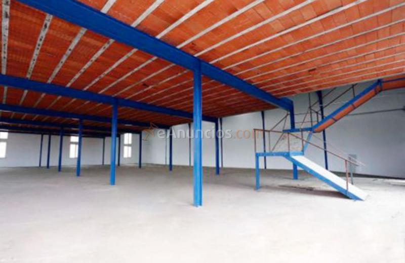 Edificio en venta en Calle primera, Carbajosa de la Sagrada