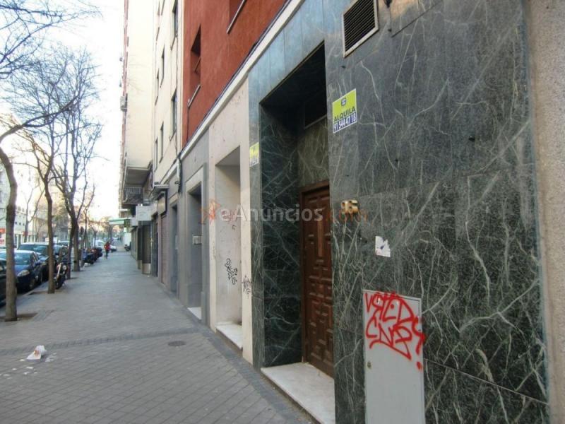 Local Comercial en alquiler en  Calle GALILEO, Chamberí, Madrid