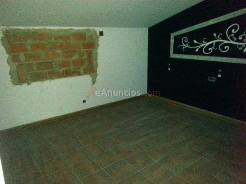 Adosado en venta en  Entrepinos, L'Eliana