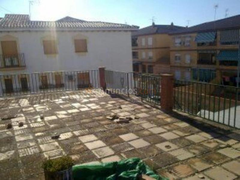 Casa en venta en  La Zubia