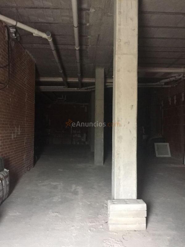 Local Comercial en alquiler en Avenida del Cantábrico, Casarrubuelos
