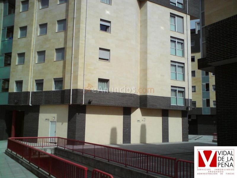 Local Comercial en alquiler en Calle Pablo Iglesias, Covadonda-Campuzano-Ciudad Vergel, Torrelavega