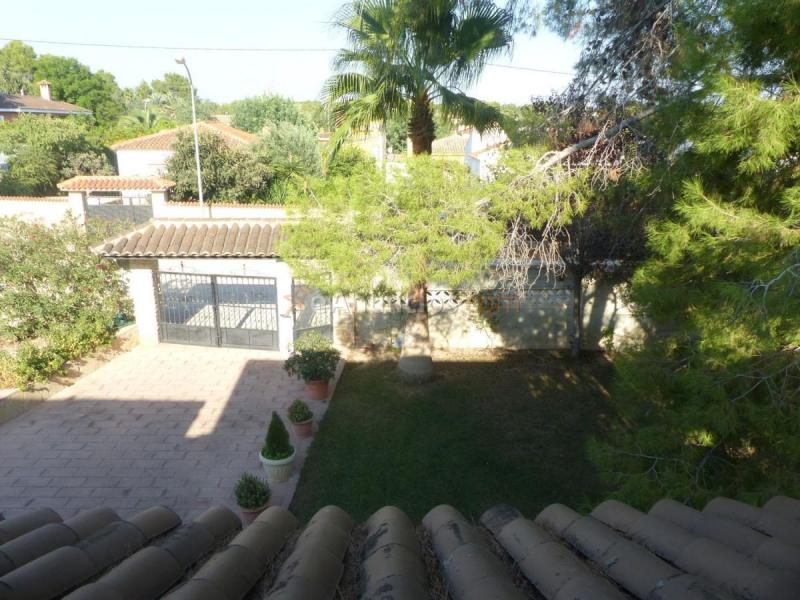 Adosado en venta en  Riba-Roja de Túria