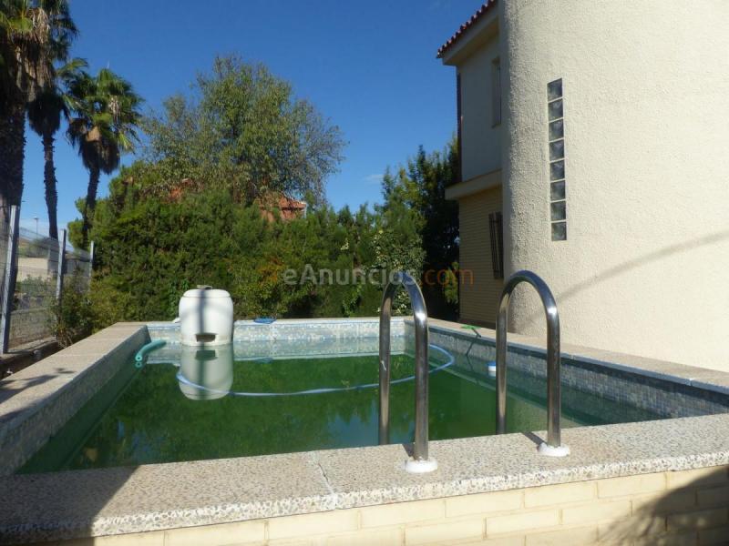 Adosado en venta en  Montealegre, L'Eliana