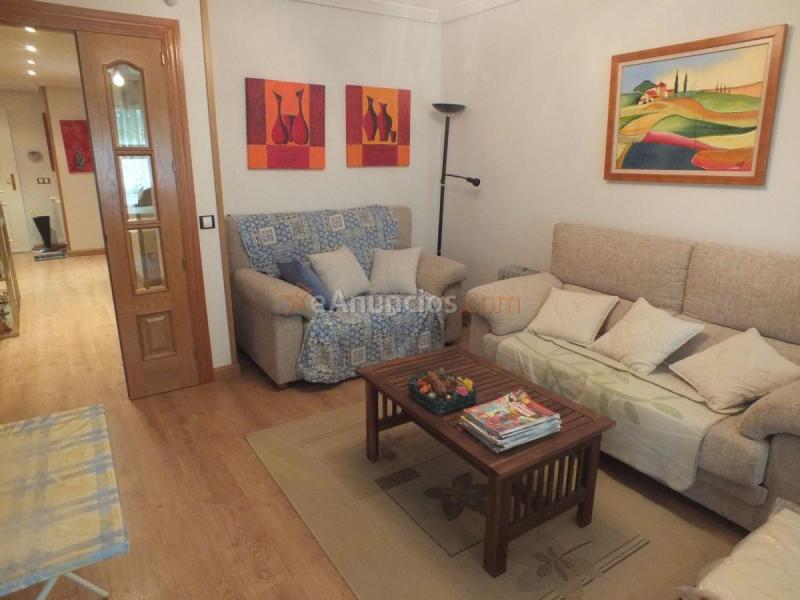 Casa en venta en Calle Azucena, Villamuriel de Cerrato