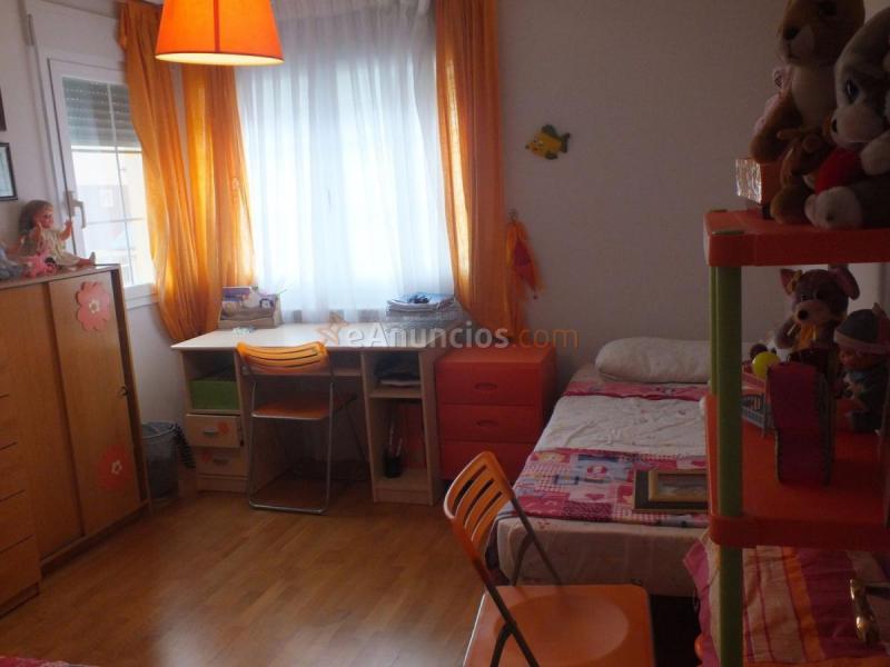 Casa en venta en Calle Azucena, Villamuriel de Cerrato