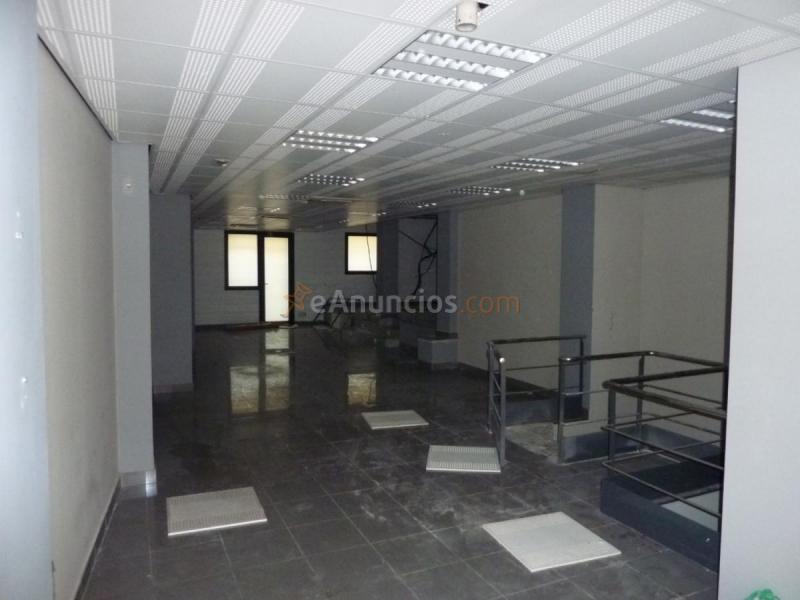 Local Comercial en alquiler en Calle Doctor Santero, Tetuán, Madrid