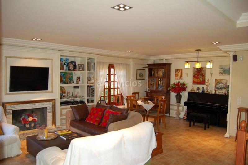 Adosado en venta en  Montealegre, L'Eliana