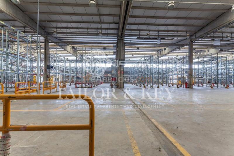 Edificio en alquiler en Calle Eje 6, Villa de Vallecas, Madrid