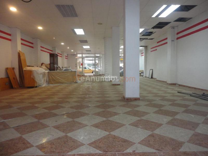 Local Comercial en venta en  POETA CLAVERO SERRANO, Benicalap, Valncia