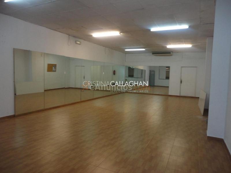 Local Comercial en venta en  POETA SERRANO CLAVERO, Benicalap, Valncia