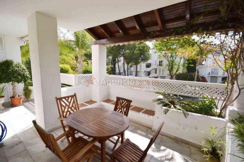 Apartamento en venta en Calle roy boston 3 - alhambra del mar, Nagüeles-Milla de Oro, Marbella