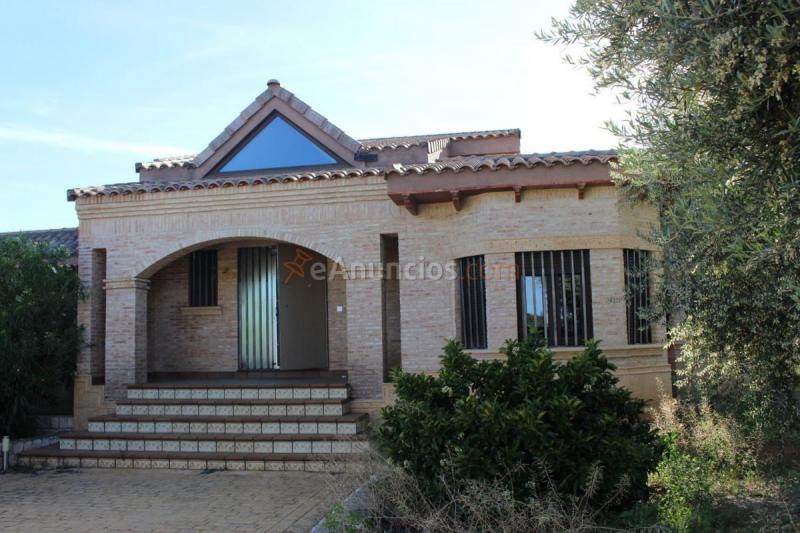 Adosado en venta en Ronda Hispano-Americana, Eurovillas