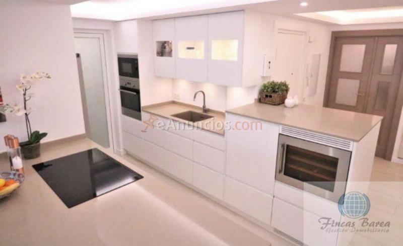 Apartamento en venta en Paseo marítimo rey de españa, Playa de los Boliches, Fuengirola