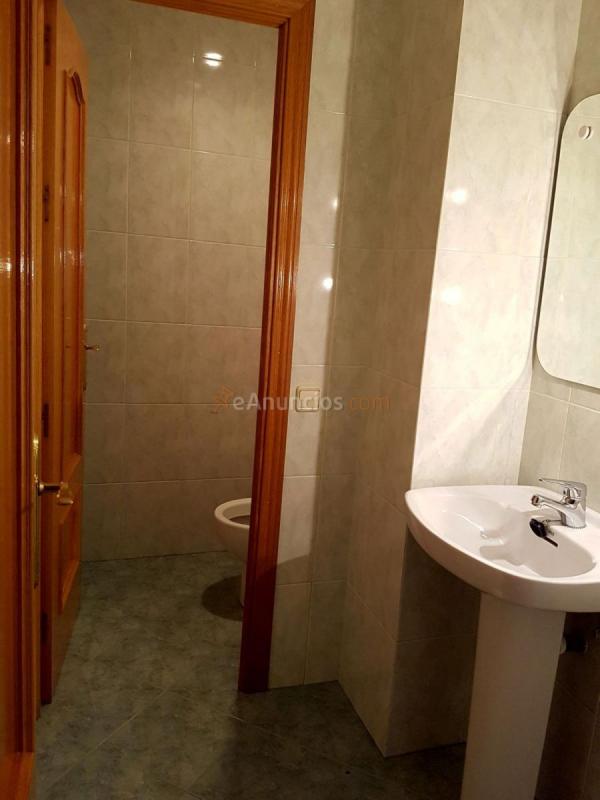 Local Comercial en venta en  Juan de Austria, Alcalá de Henares