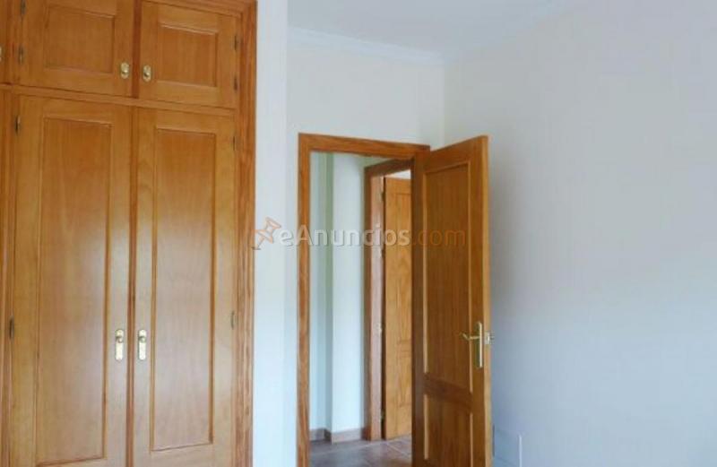 Adosado en venta en  Alcaucín