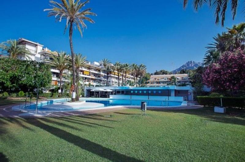 Duplex en venta en  urbanizacion la carolina, Nagüeles-Milla de Oro, Marbella