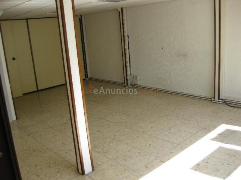 Local Comercial en alquiler en  Campus norte - S.Caetano, Santiago de Compostela